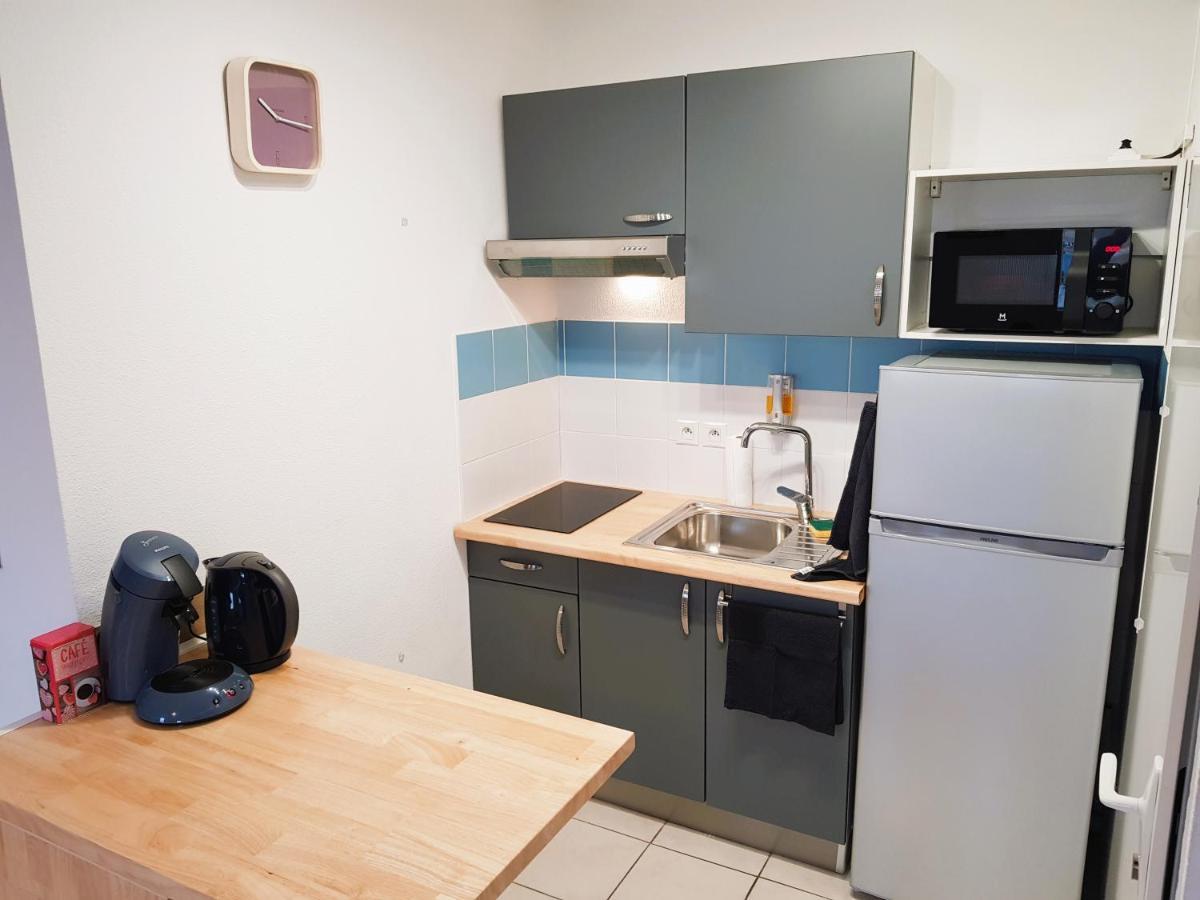 Appartement Tout Confort ! Calme, Vue Dégagée, ,parking Gratuit, Ascenseur, Wifi *